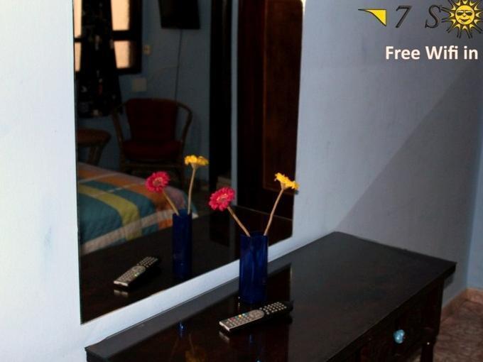 Hostal 7 Soles Лас-Пальмас-де-Гран-Канария Экстерьер фото